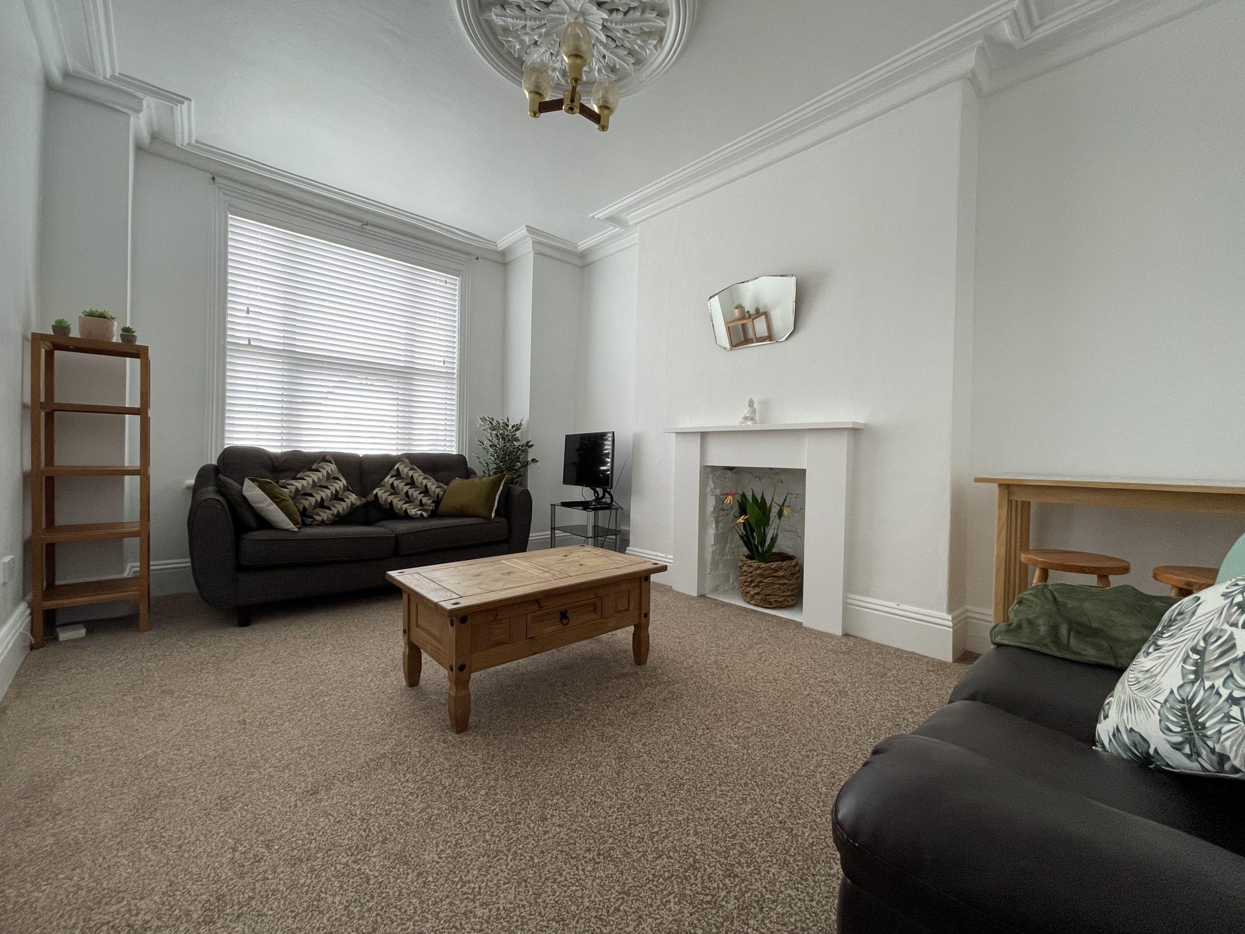 16 Hawarden Ave , Douglas , Isle of Man , IM1 4BS. - Photo 2 of 8