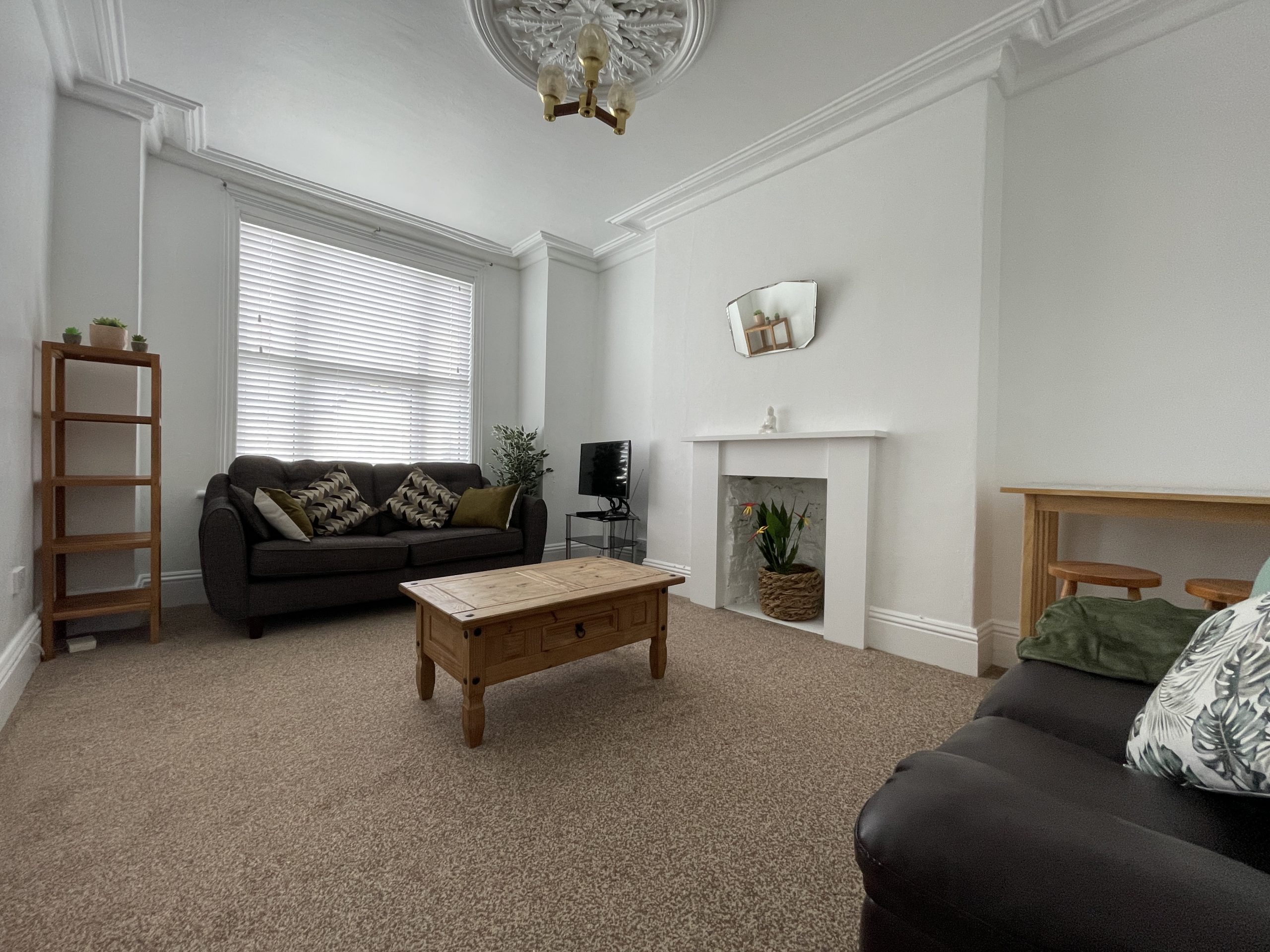 16 Hawarden Ave , Douglas , Isle of Man , IM1 4BS. - Photo 4 of 8