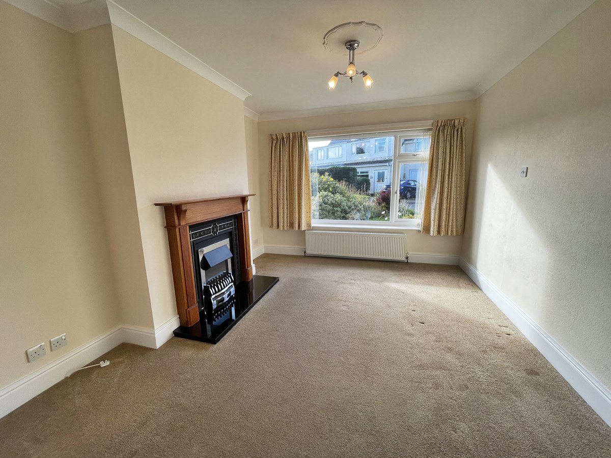 Greenlands Avenue, Ramsey, Isle of Man, IM8 2PJ. - Photo 4 of 12