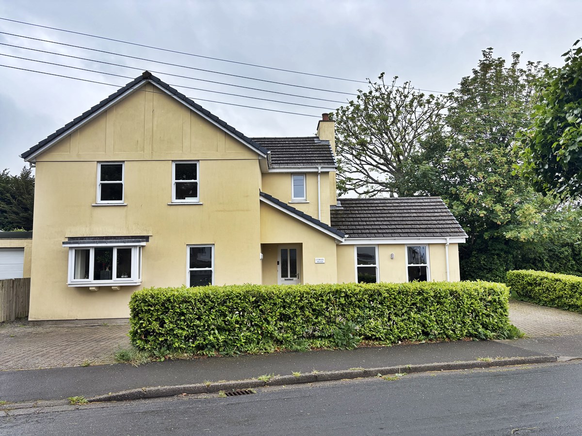 Cowan Head, Crescent Road, Ramsey, Isle of Man, IM8 2JR. - Photo 1 of 17