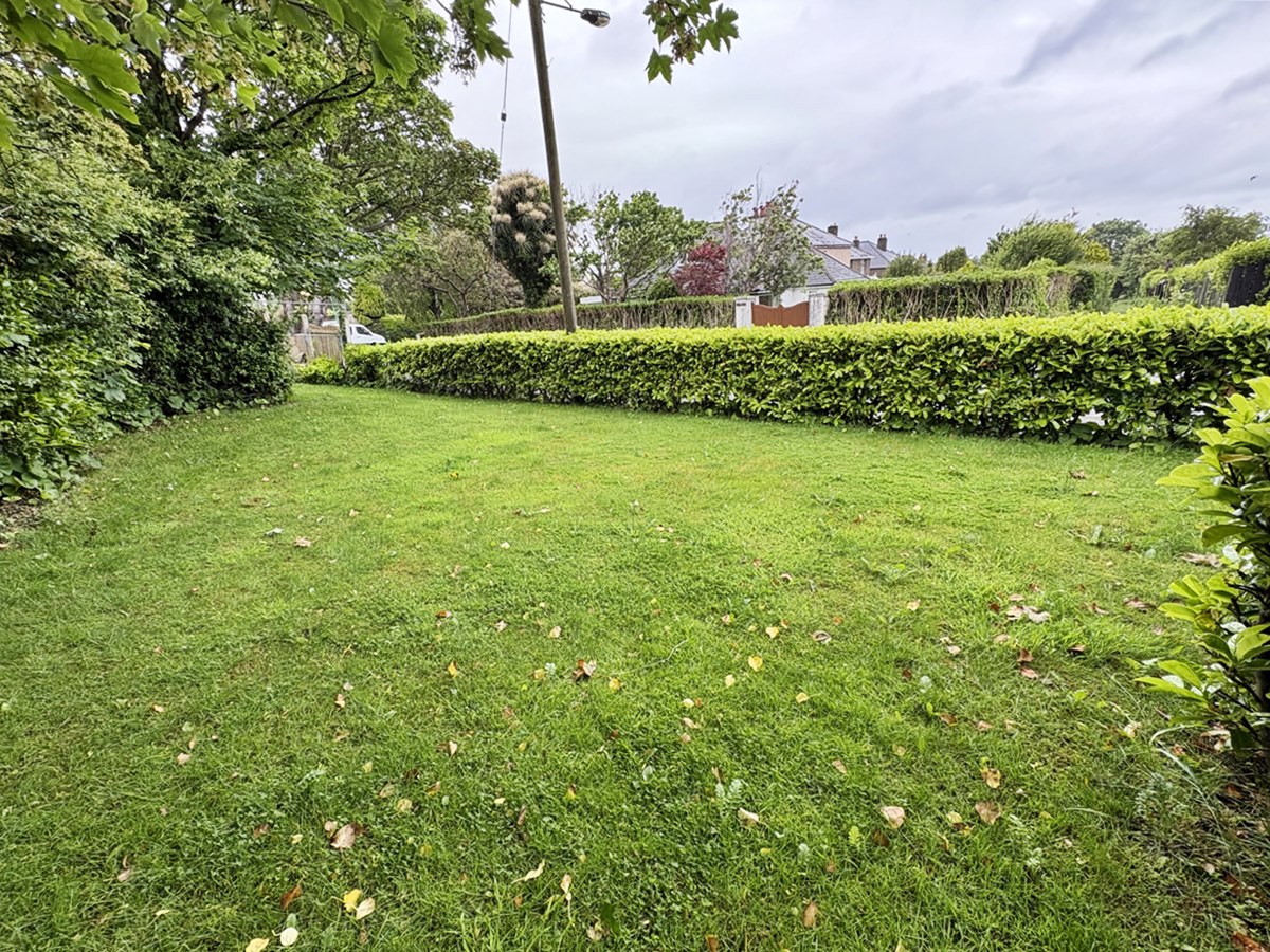 Cowan Head, Crescent Road, Ramsey, Isle of Man, IM8 2JR. - Photo 2 of 17
