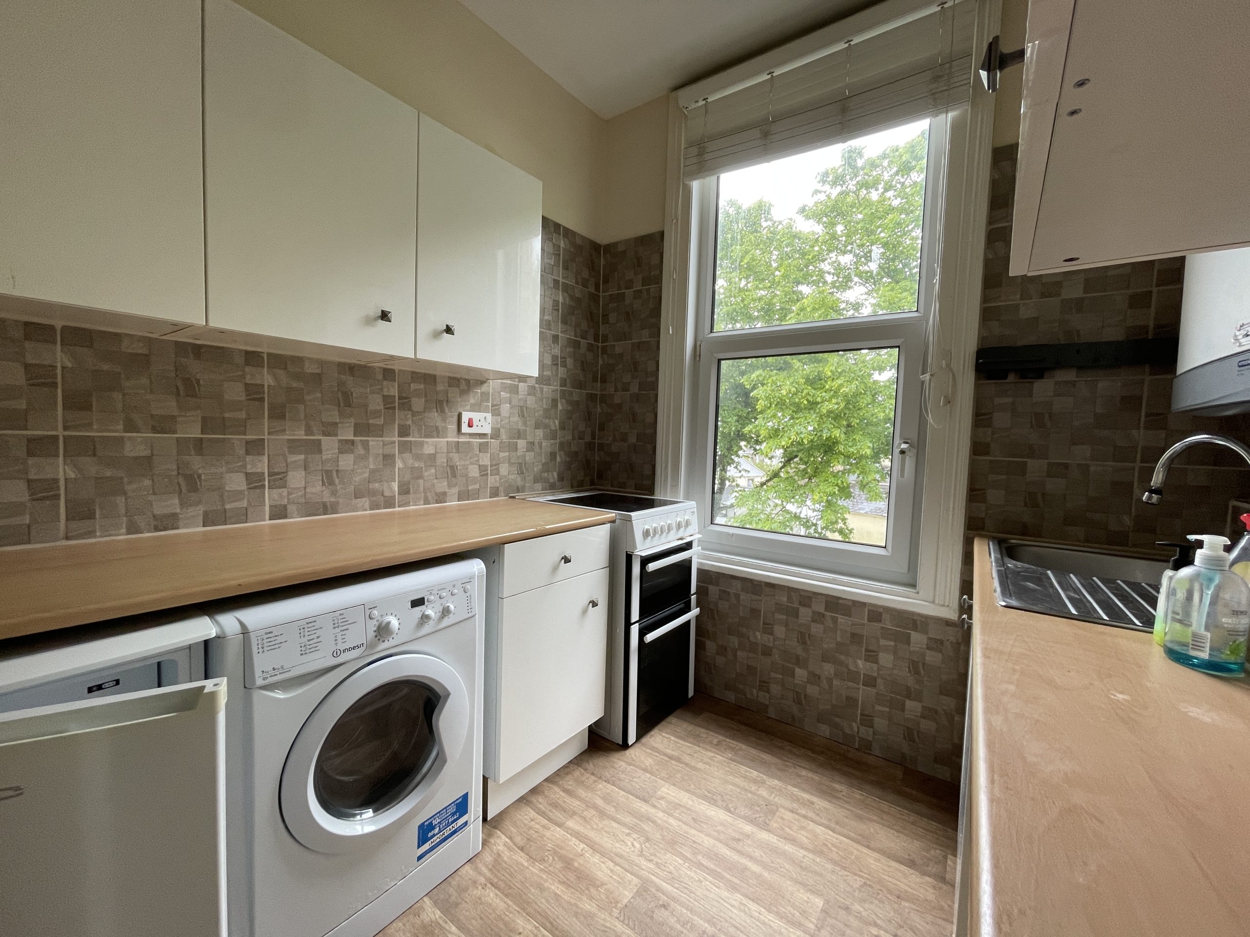 1 Hutchinson Square, Douglas, Isle of Man, IM2 4HU. - Photo 4 of 6