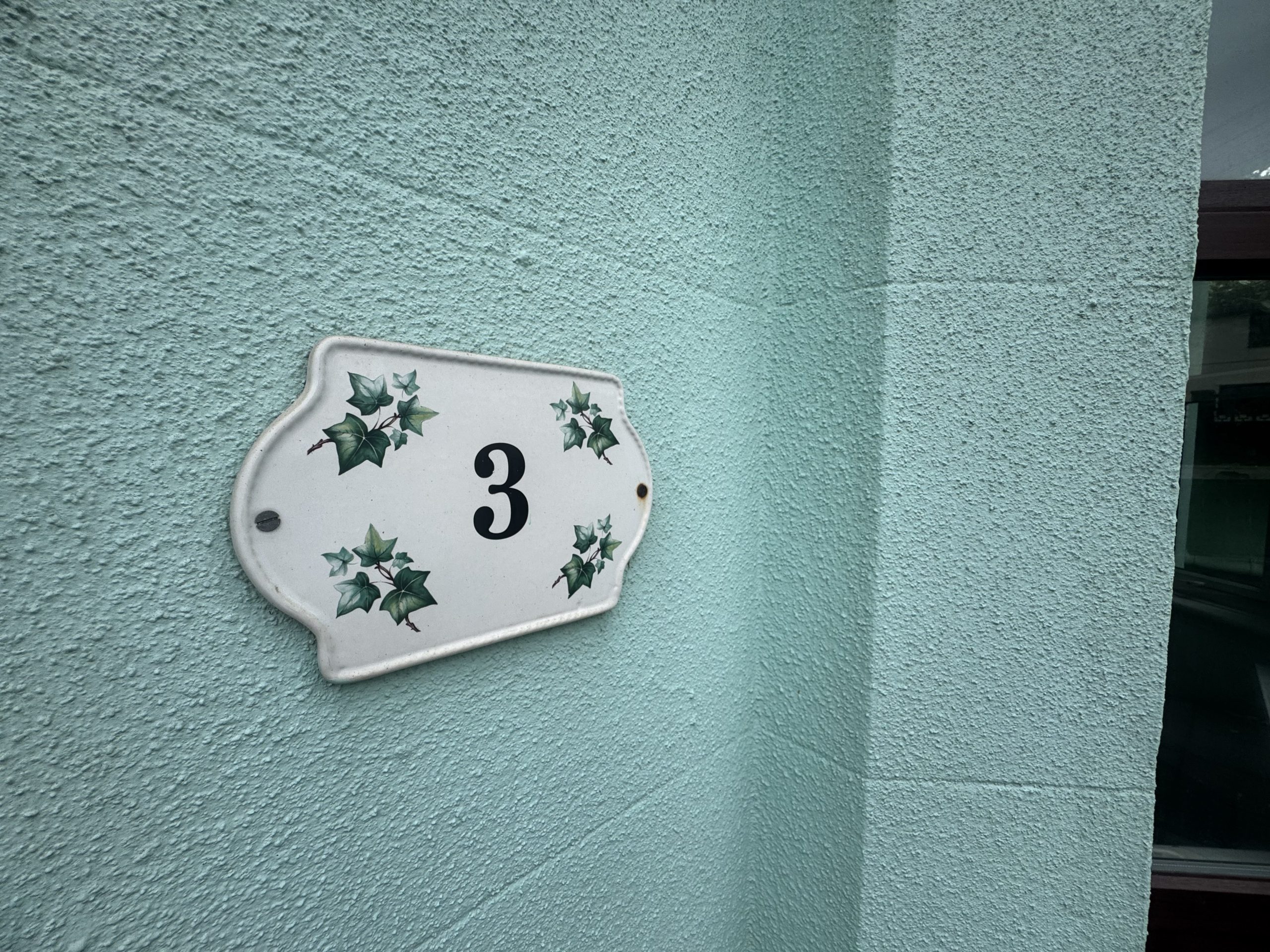 3 Laureston View , Ballaquayle Road , Douglas , Isle of Man , IM2 5DA. - Photo 2 of 12