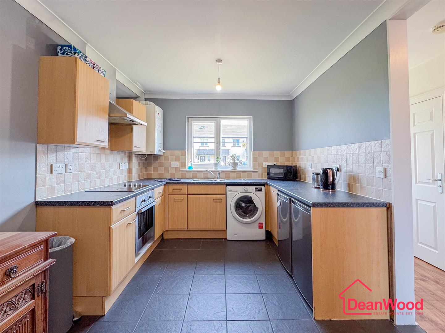 37 Broogh Wyllin, Kirk Michael, Isle Of Man. - Photo 5 of 24