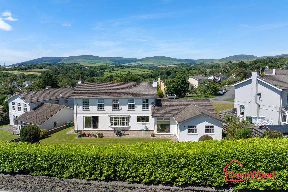 10, The Abbey Woods, Douglas, Isle Of Man. - Photo 3 of 39