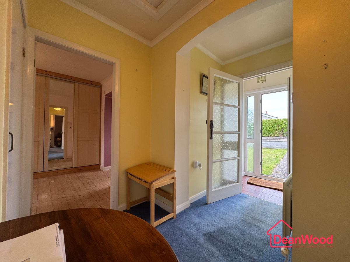19, Meadow Court, Ballasalla, Isle of Man. - Photo 4 of 22