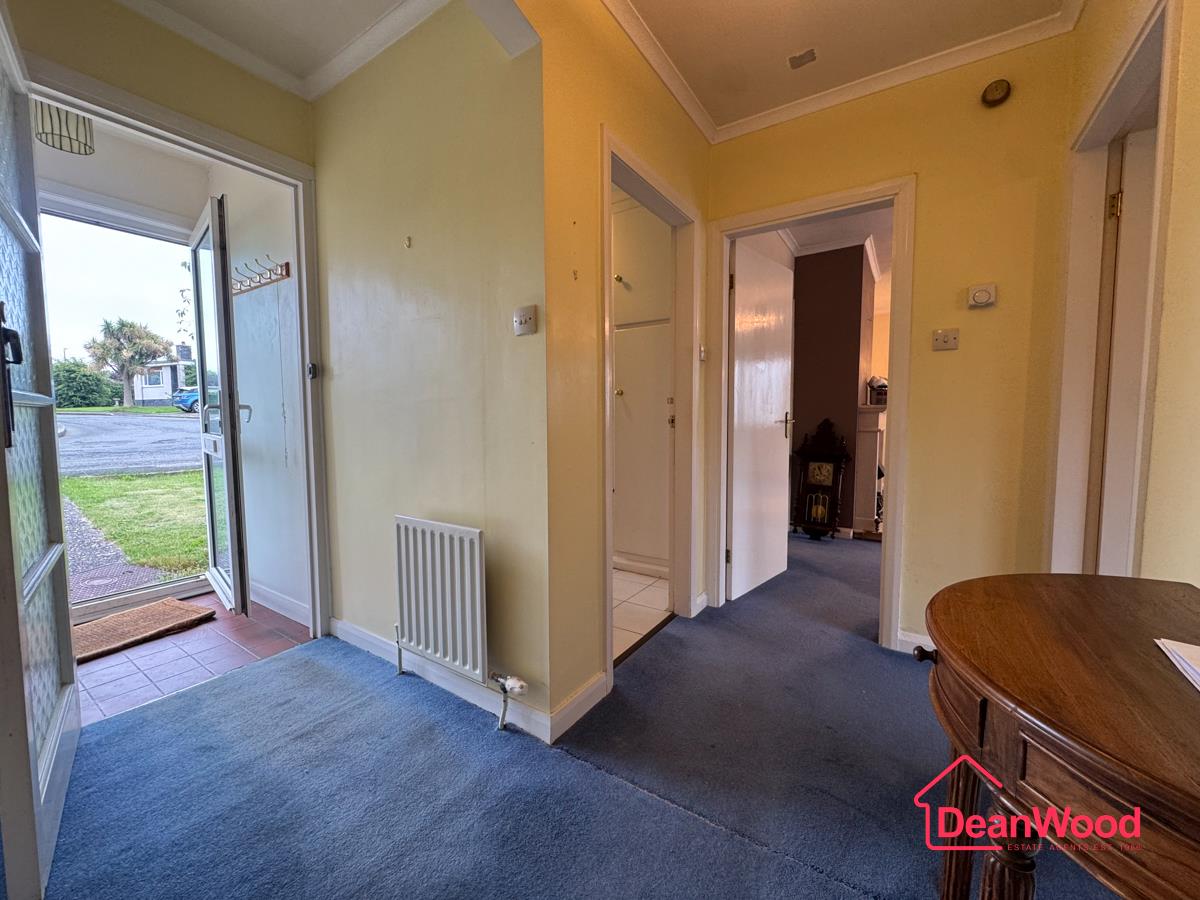 19, Meadow Court, Ballasalla, Isle of Man. - Photo 5 of 22
