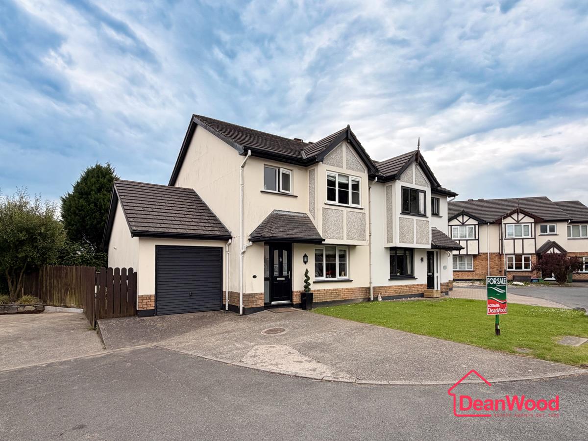 11 Larch Hill Grove, Onchan. - Photo 1 of 18