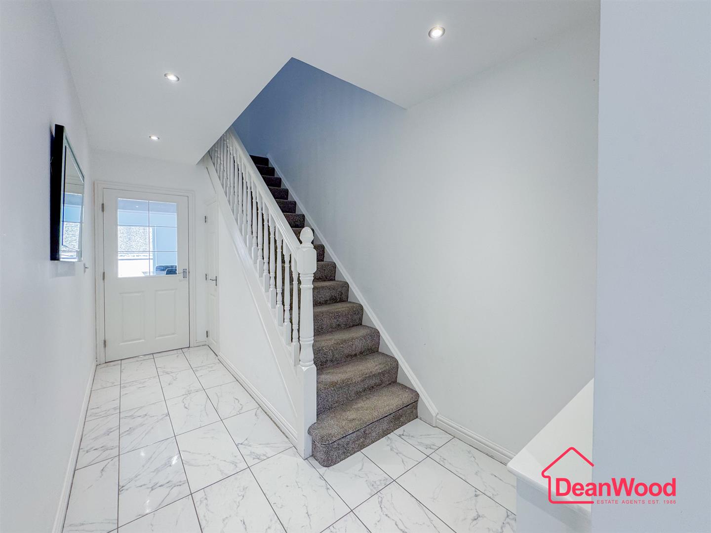 39 Samuel Webb Crescent, Douglas, Isle Of Man. - Photo 3 of 28