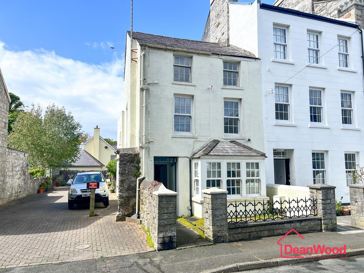 18, The Crofts, Castletown, Isle of Man. - Photo 2 of 30