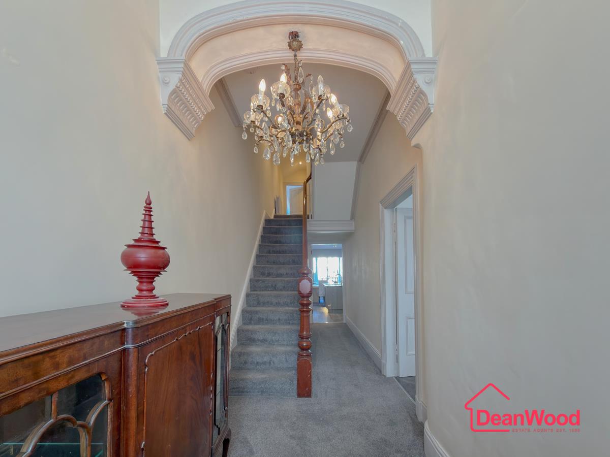 14 Queens Avenue, Douglas. - Photo 5 of 46