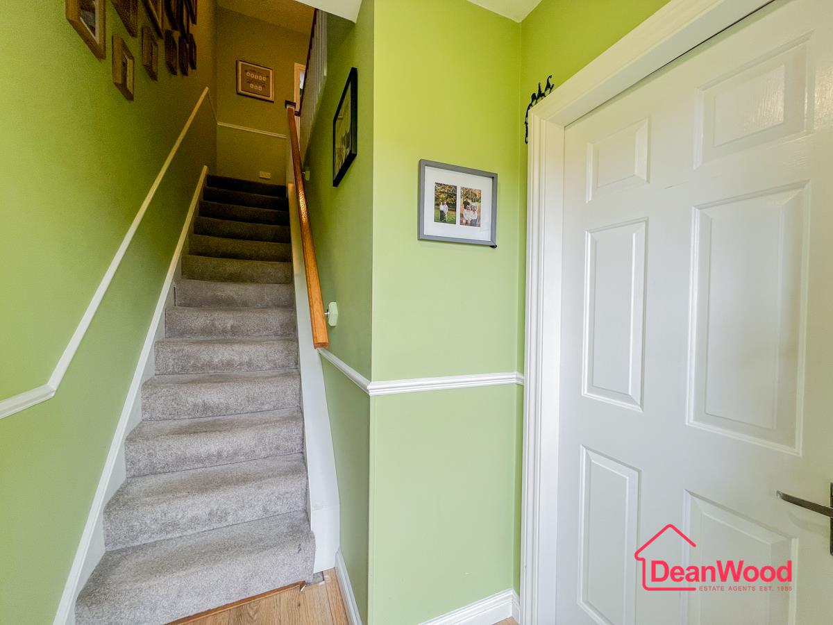 32 Berry Woods Grove, Douglas, Isle Of Man. - Photo 3 of 27