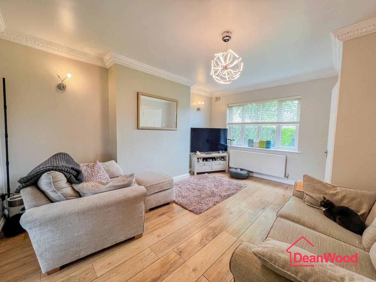 32 Berry Woods Grove, Douglas, Isle Of Man. - Photo 5 of 27