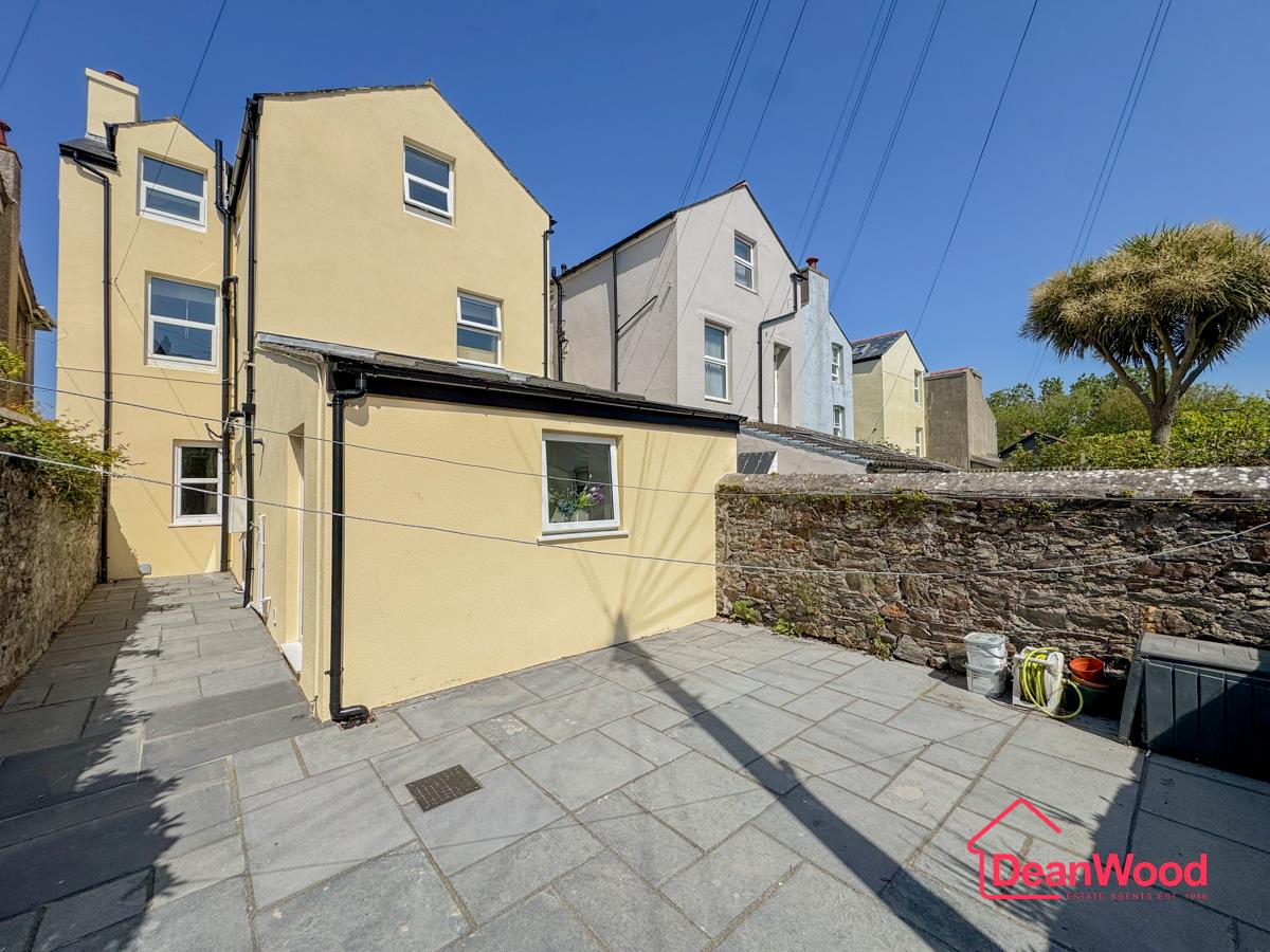 York House, 9, Droghadfayle Park, Port Erin, Isle of Man. - Photo 2 of 35