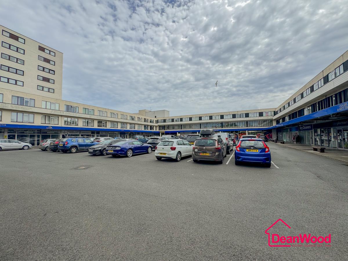 125 St. Pauls Square, Ramsey, Isle Of Man. - Photo 2 of 8