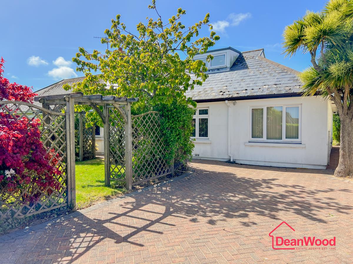11 Ballagarey Road, Glen Vine, Isle of Man. - Photo 3 of 32