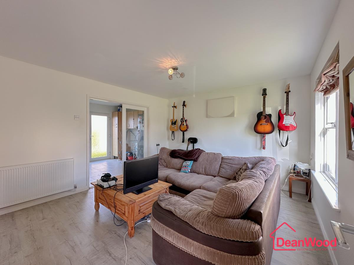 54 Magherchirrym, Port Erin, Isle of Man. - Photo 3 of 16