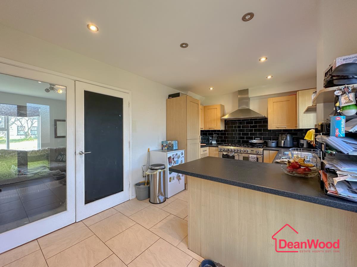54 Magherchirrym, Port Erin, Isle of Man. - Photo 5 of 16