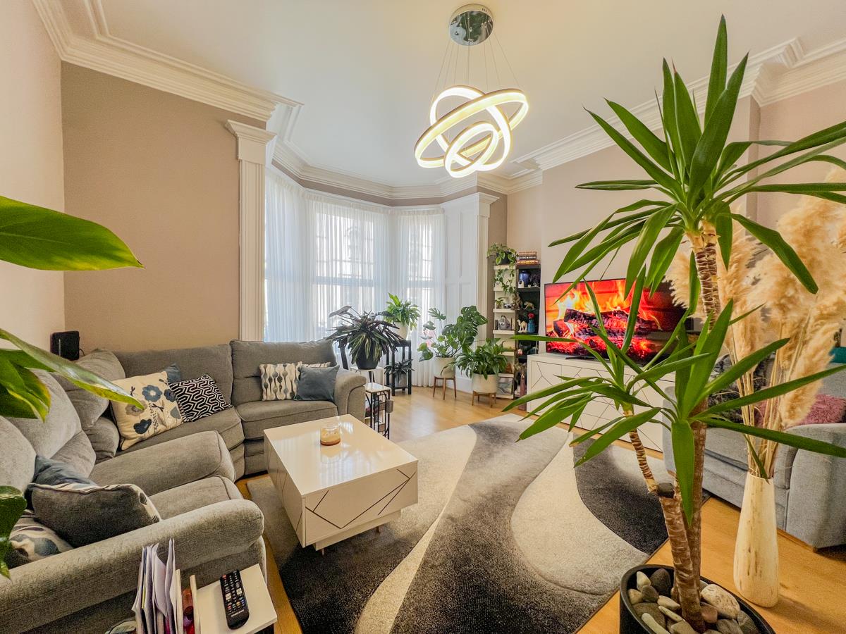 Apartment 1, 7 Demesne Road, Douglas, Isle Of Man. - Photo 4 of 15
