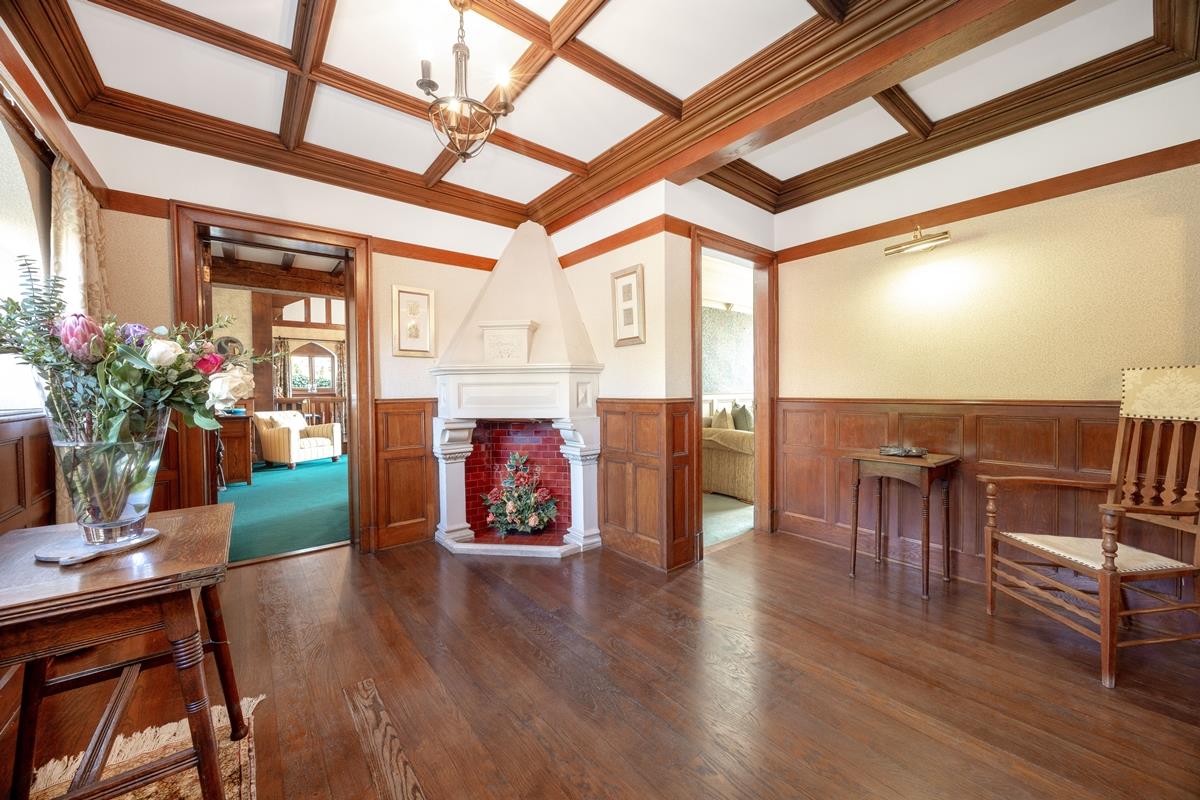 Oakleigh, Glencrutchery Road, Douglas. - Photo 5 of 40