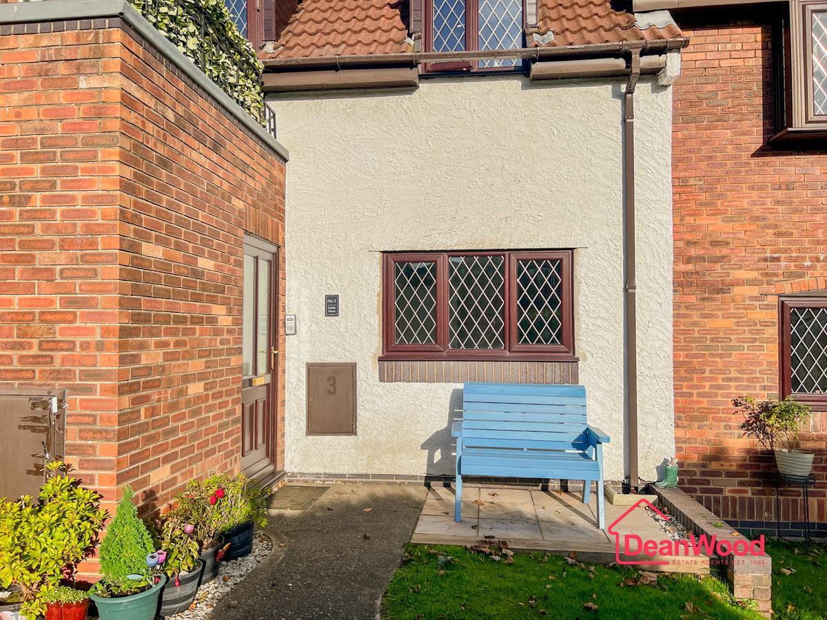 3, Saddle Mews, Douglas, Isle Of Man. - Photo 2 of 17