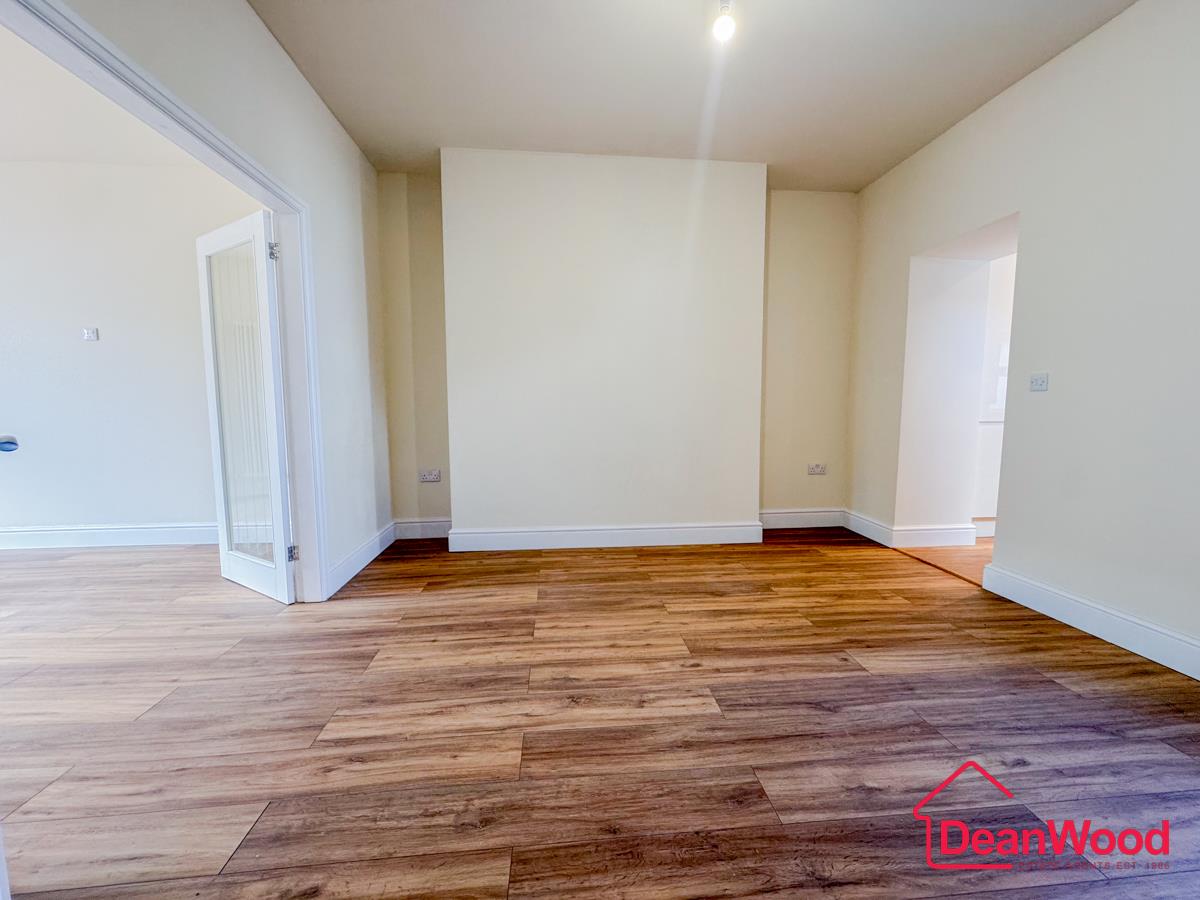 6 Victoria Avenue, Onchan, Isle Of Man. - Photo 5 of 31