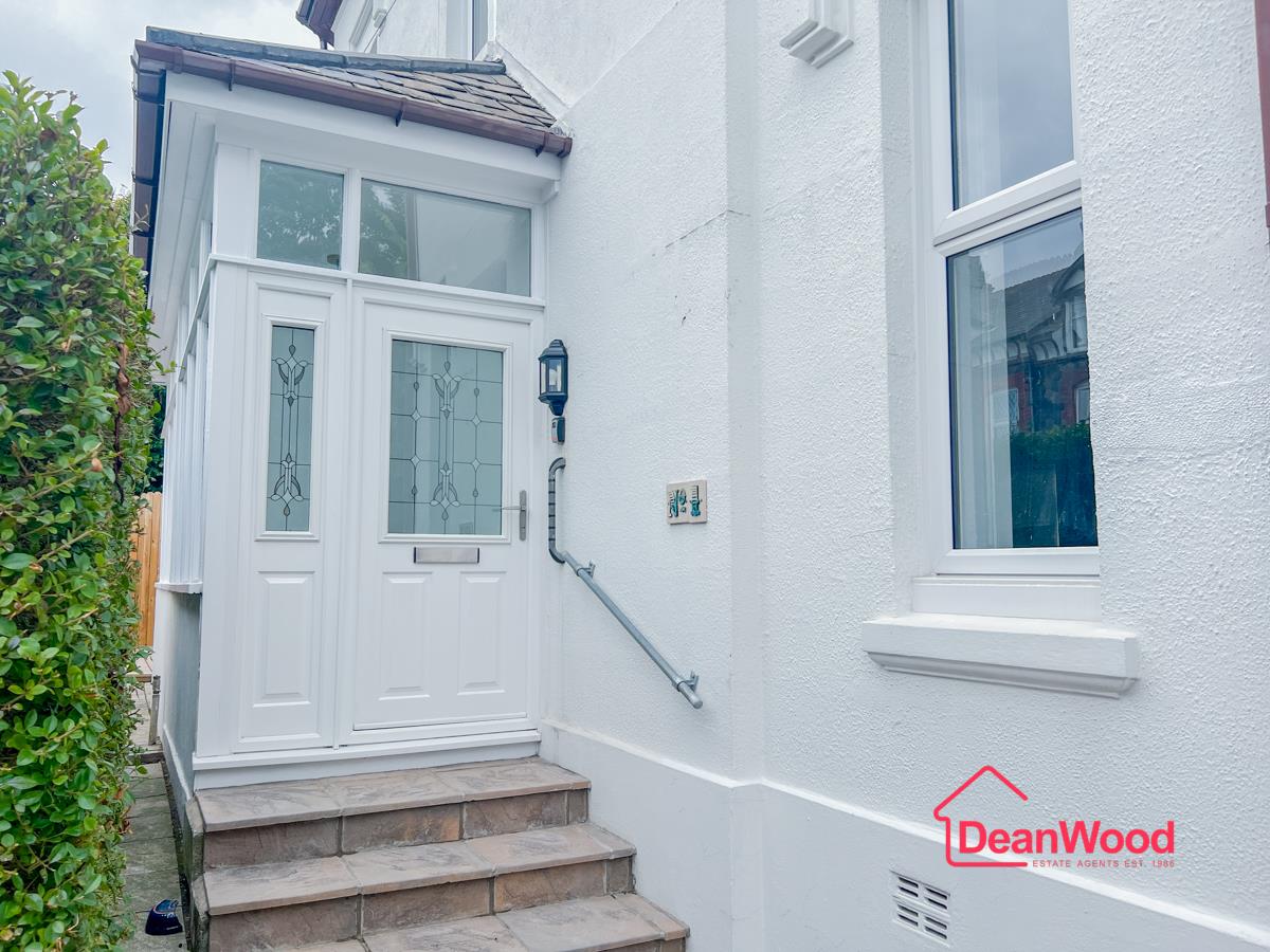 1 Roslyn Terrace, Douglas, Isle Of Man. - Photo 3 of 34