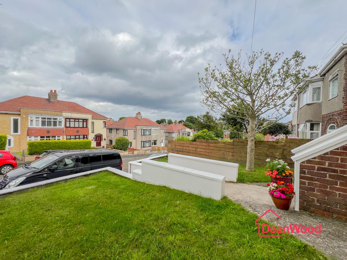 18, St. Catherines Drive, Douglas, Isle Of Man. - Photo 2 of 31
