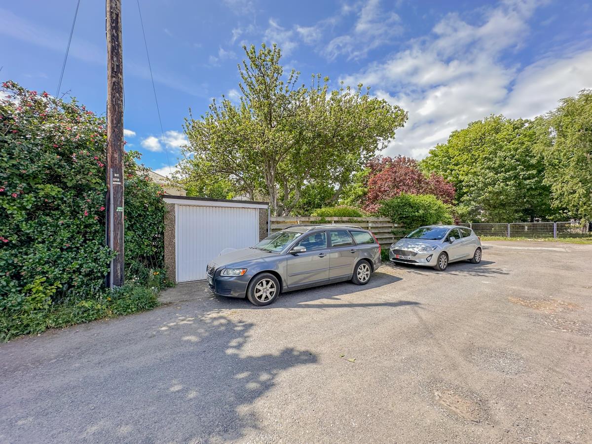 Mayville, Alexander Drive, Douglas, IM2 3QN. - Photo 3 of 36