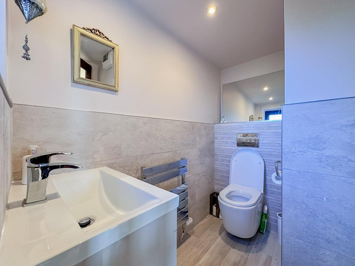 Adwalton, Clay Head Road, Baldrine, Isle Of Man. - Photo 5 of 28