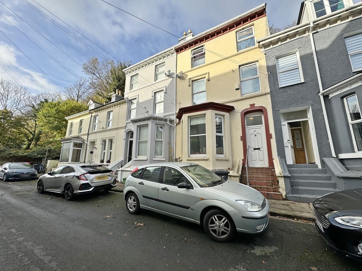 95 Castlemona AVenue, Douglas.