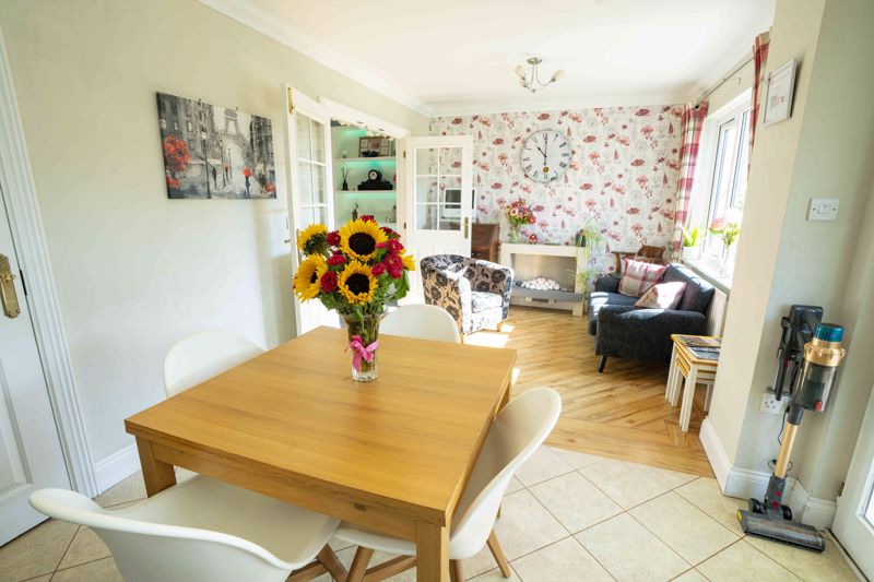 10 Erin Lane, Port Erin IM9 6EF. - Photo 3 of 33