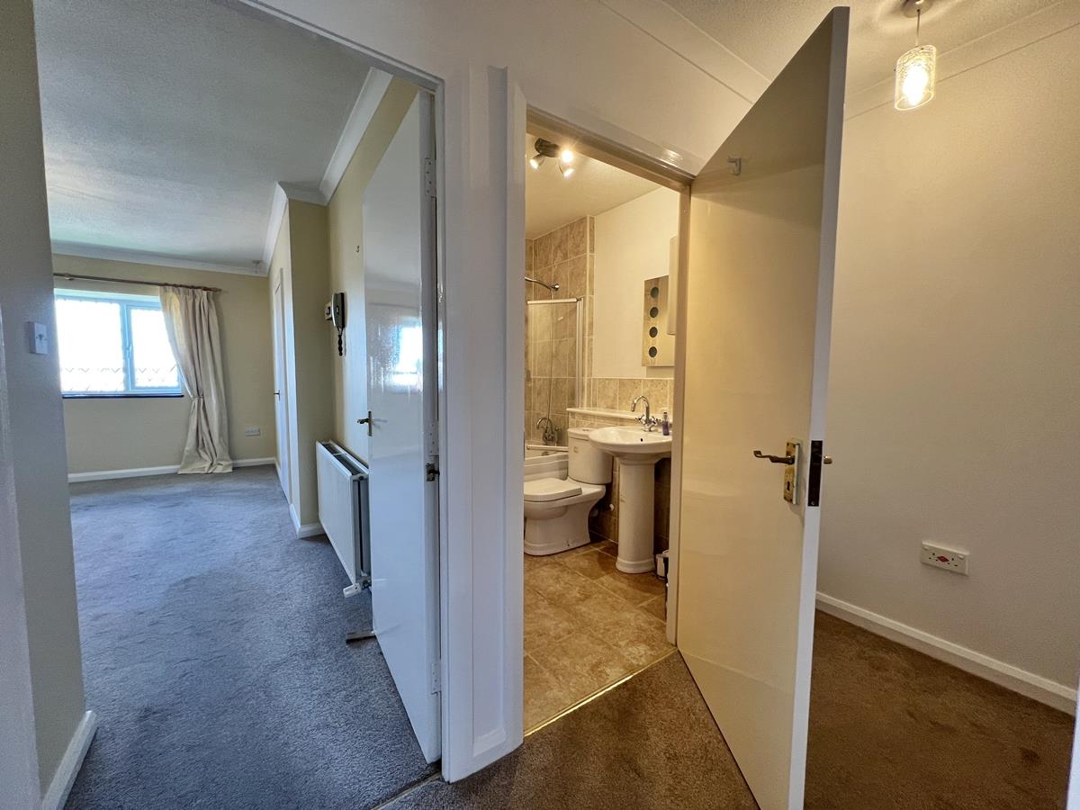 60 Saddle Mews, Douglas. - Photo 3 of 11
