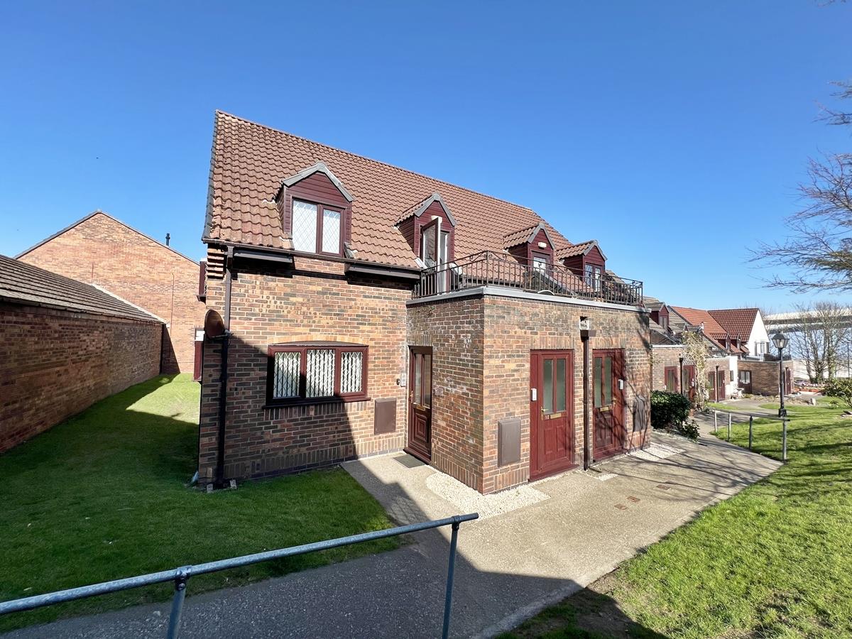 91 Saddle Mews, Douglas. - Photo 1 of 13