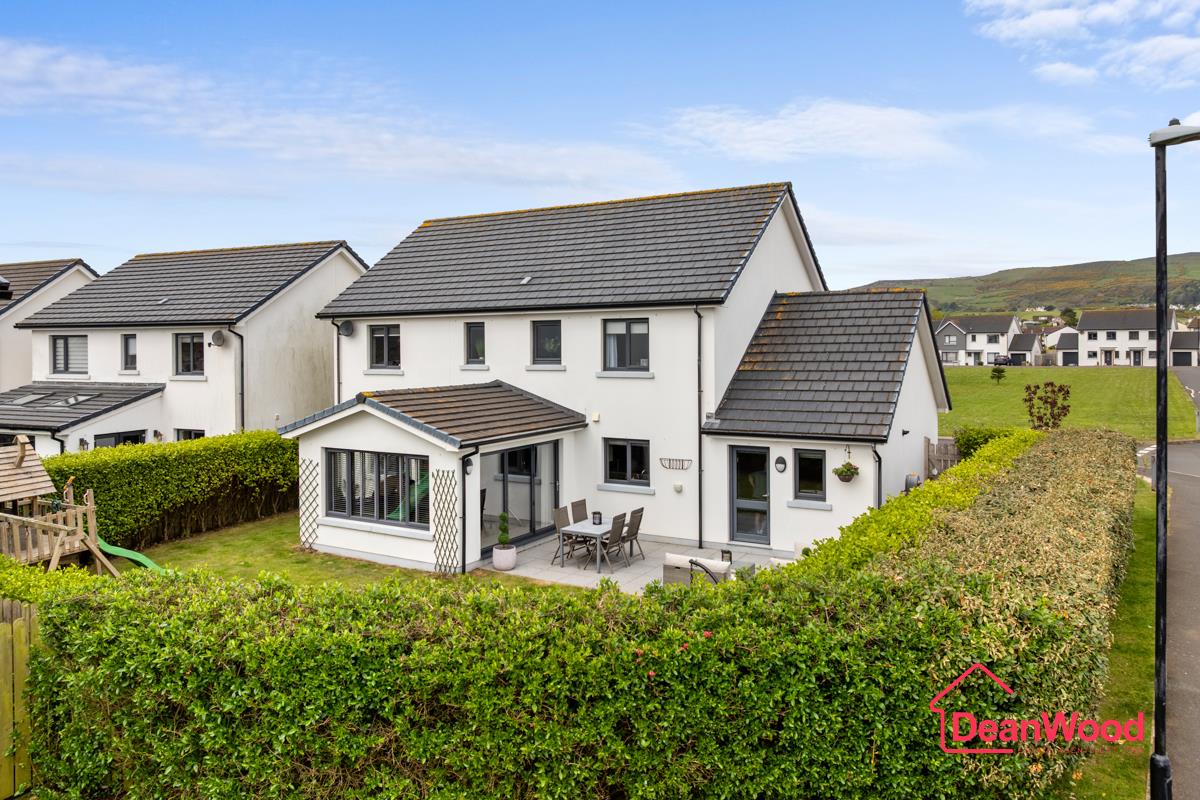 12 Carnane Lane, Port Erin, Isle of Man. - Photo 2 of 29
