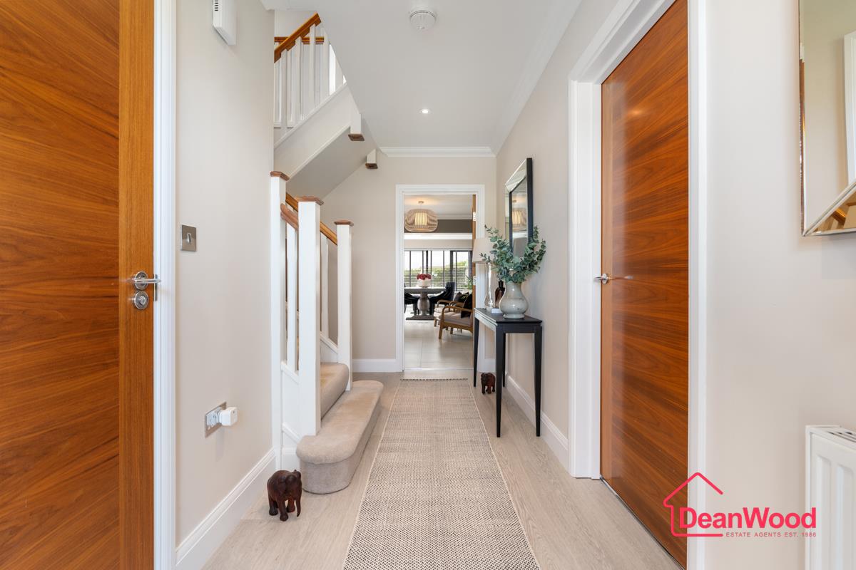 12 Carnane Lane, Port Erin, Isle of Man. - Photo 3 of 29