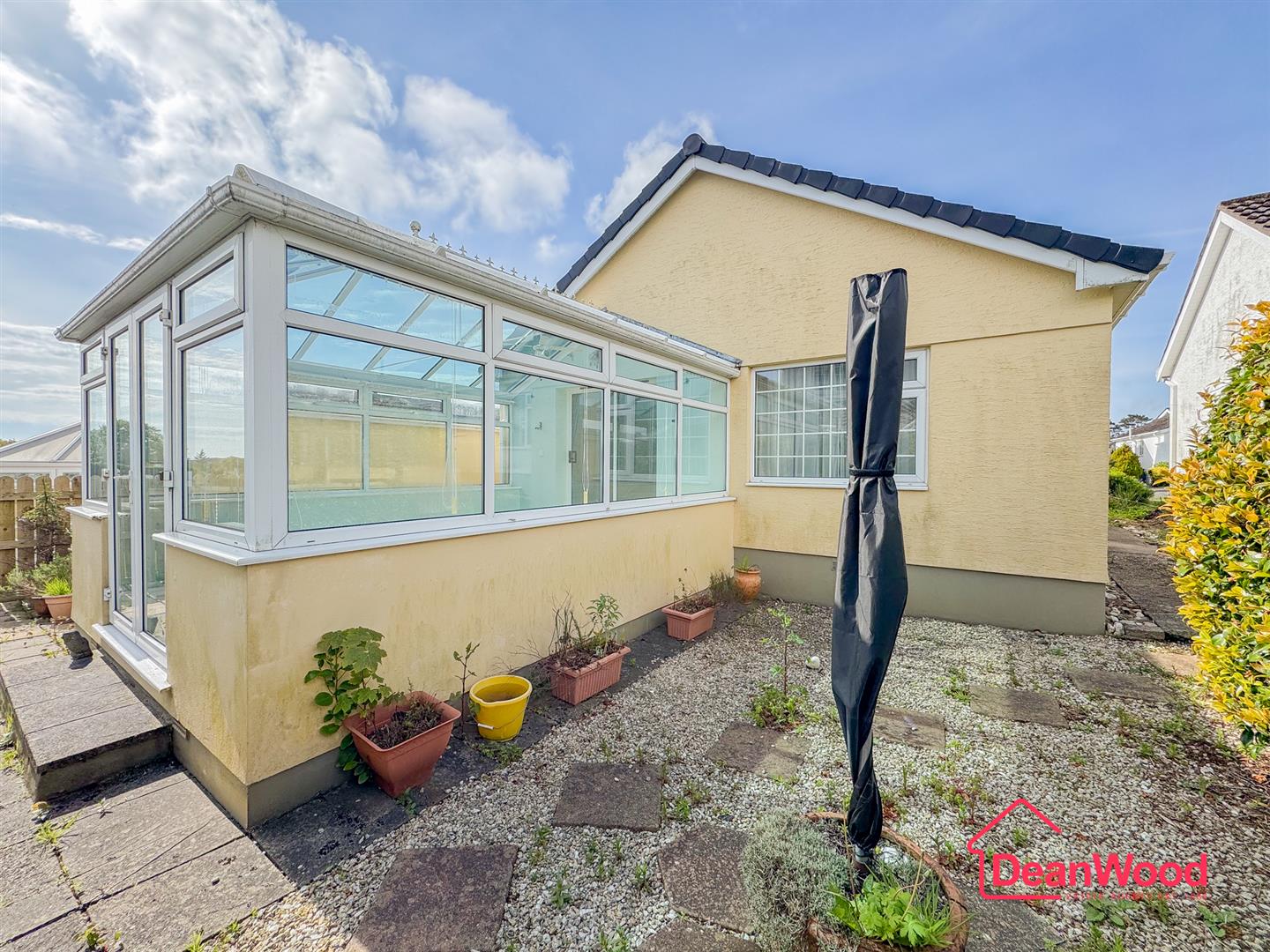 14 Harcroft Avenue, Saddlestone, Douglas. - Photo 2 of 22