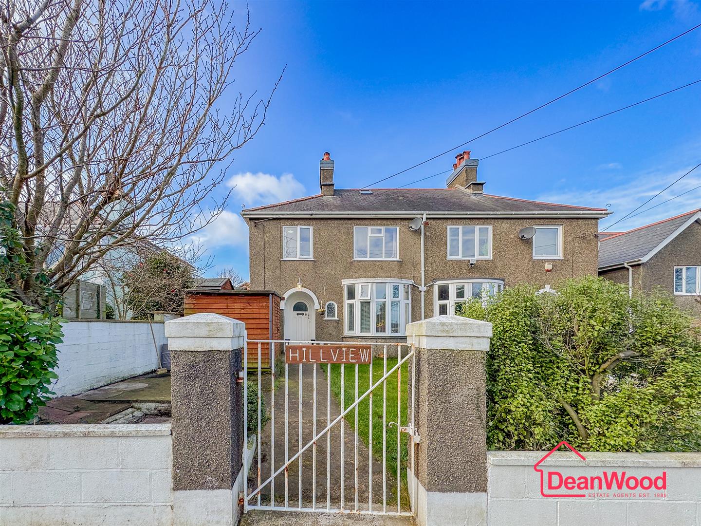 Hill View, Crescent Road, Ramsey. - Photo 2 of 38