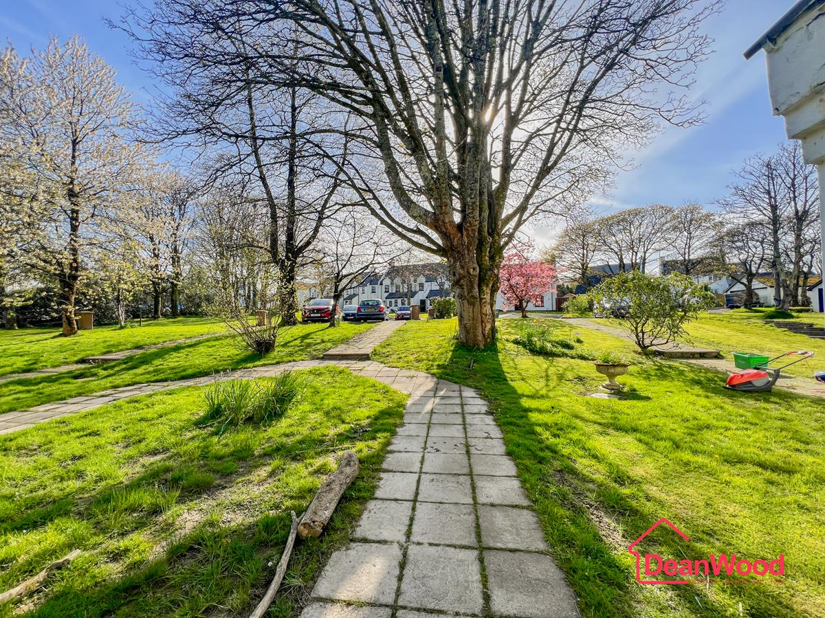 67, Murrays Lake Drive, Santon. - Photo 3 of 19