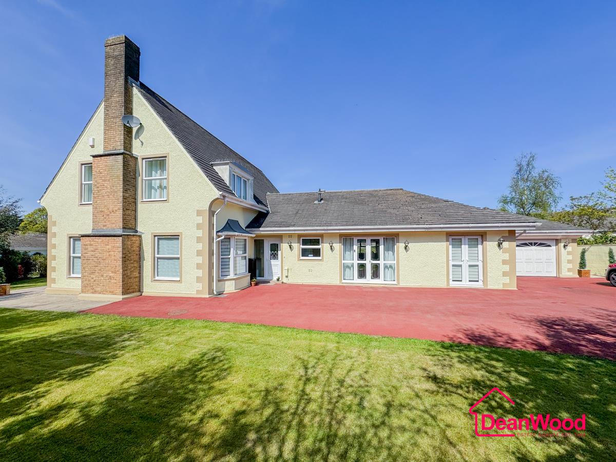 15, Queens Valley, Ramsey, Isle Of Man. - Photo 1 of 44