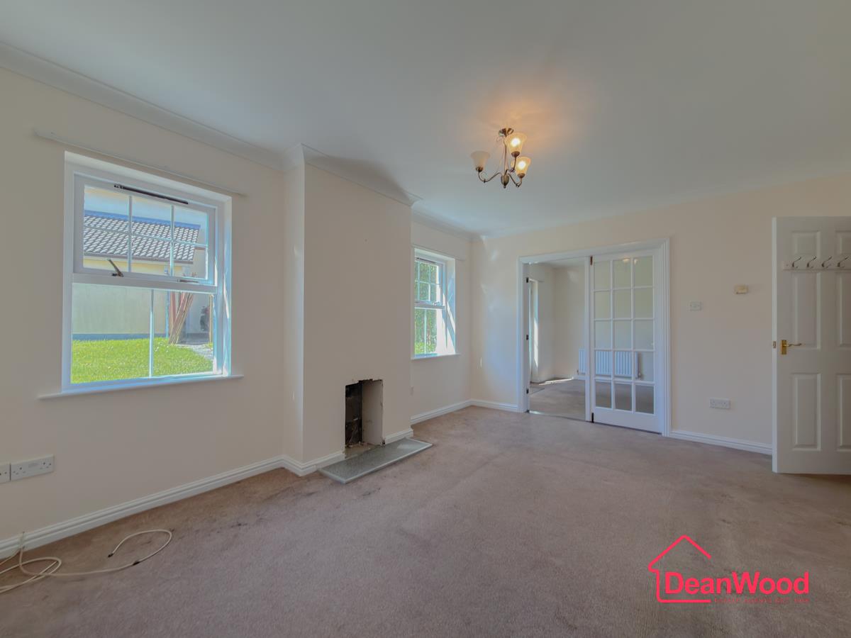 78 Lakeside Road, Douglas, Isle Of Man. - Photo 2 of 11