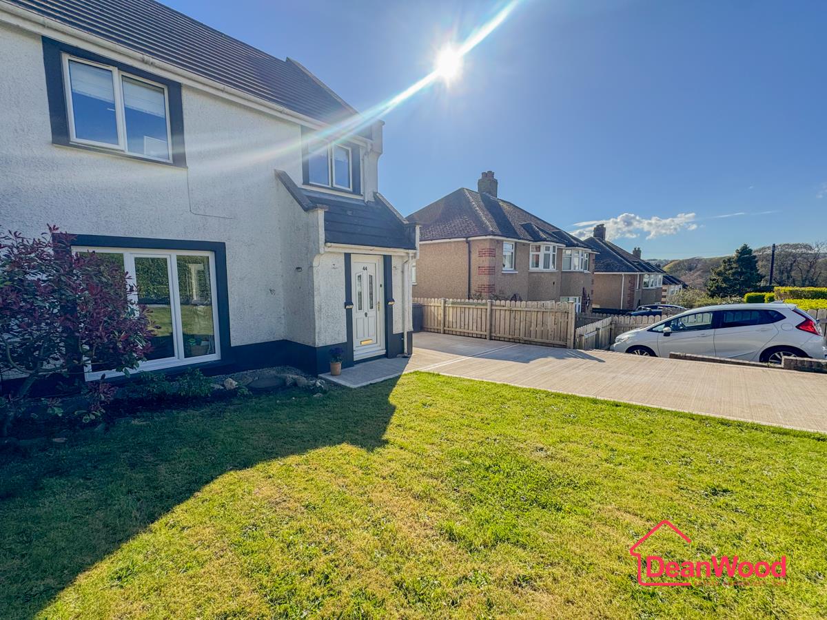 44, Ballakermeen Drive, Douglas, Isle Of Man. - Photo 2 of 35