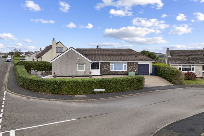 54 Birch Hill Close, Onchan IM3 3DH. - Photo 1 of 27