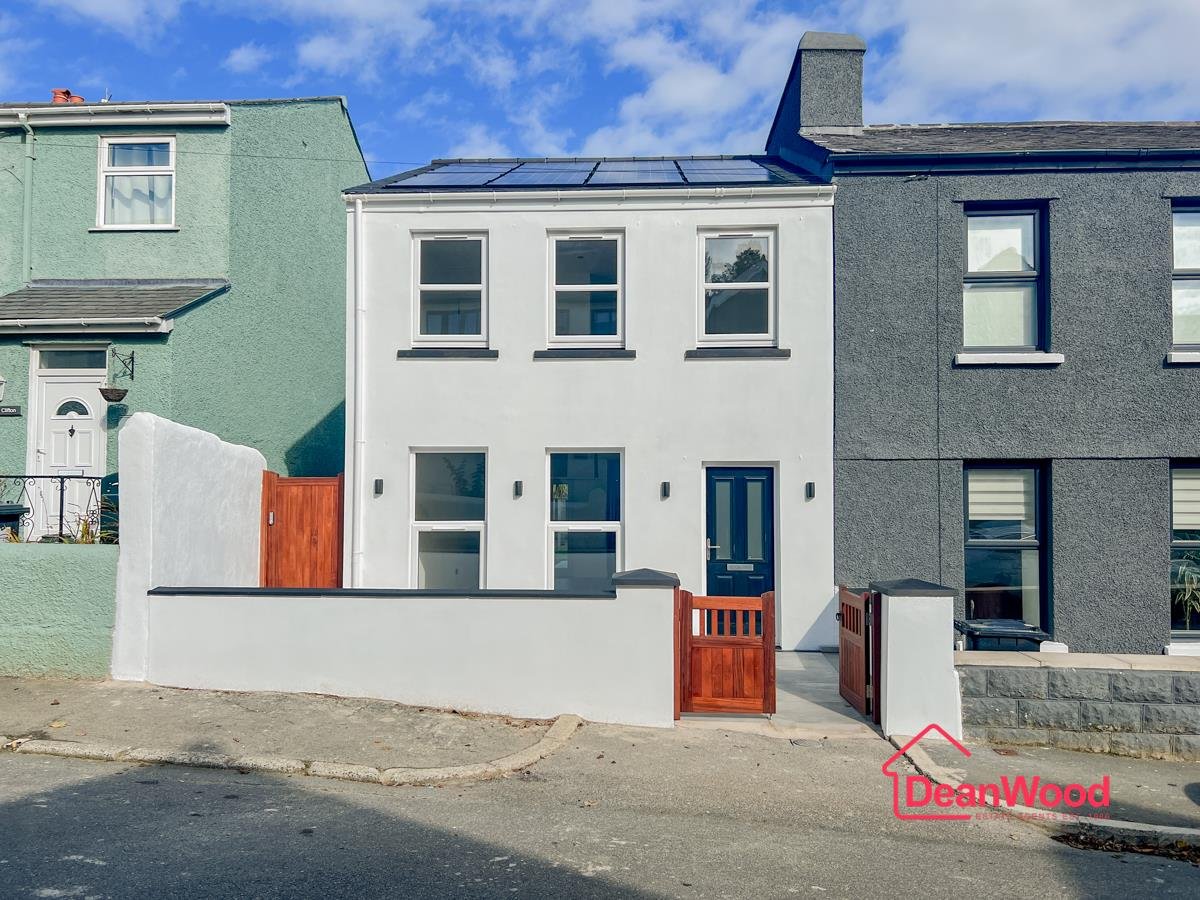 5a Falcon Cliff Terrace, Douglas, Isle Of Man.