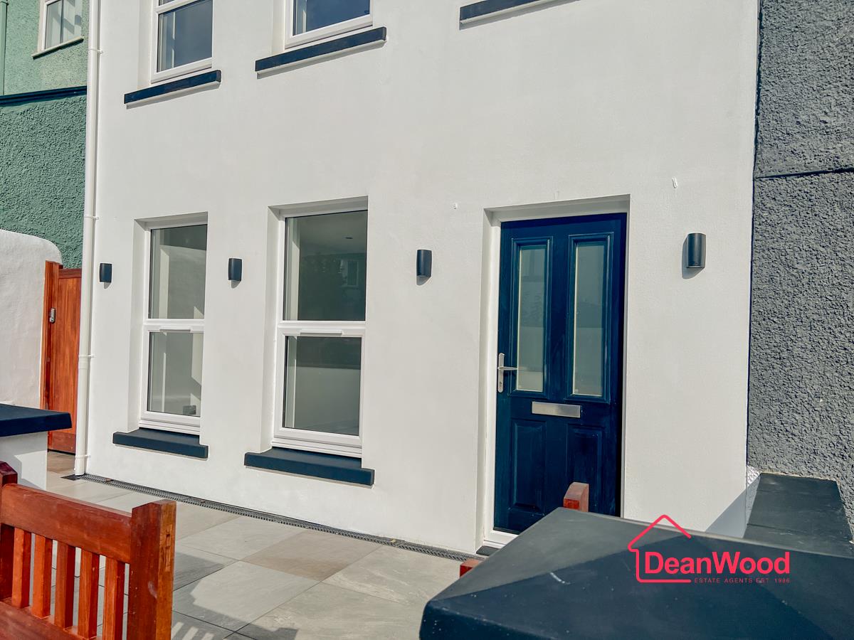 5a Falcon Cliff Terrace, Douglas, Isle Of Man. - Photo 2 of 30