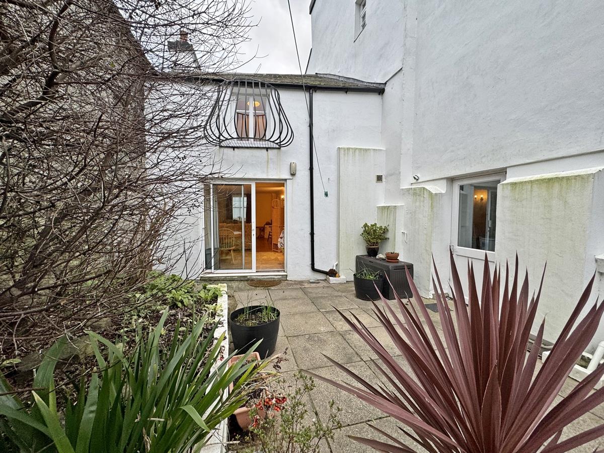 Mole End, Arbory Road, Castletown. - Photo 2 of 21