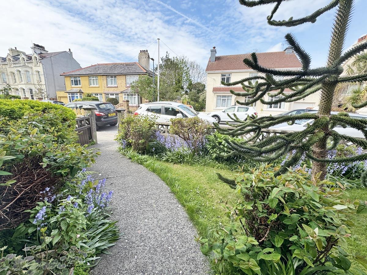 Brookfield Avenue, Ramsey. - Photo 3 of 17