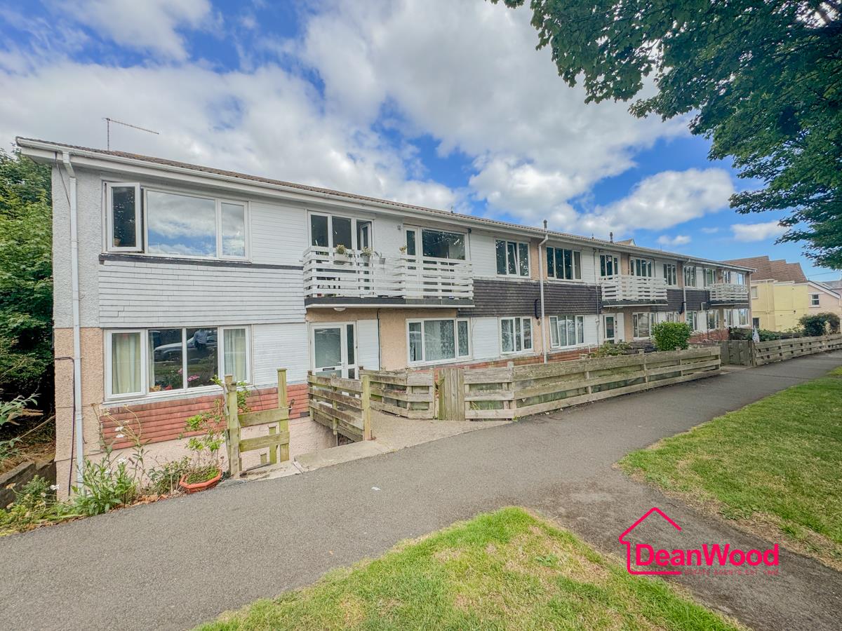 4 Carlton Grove, Queens Drive West, Ramsey, Isle Of Man. - Photo 1 of 12