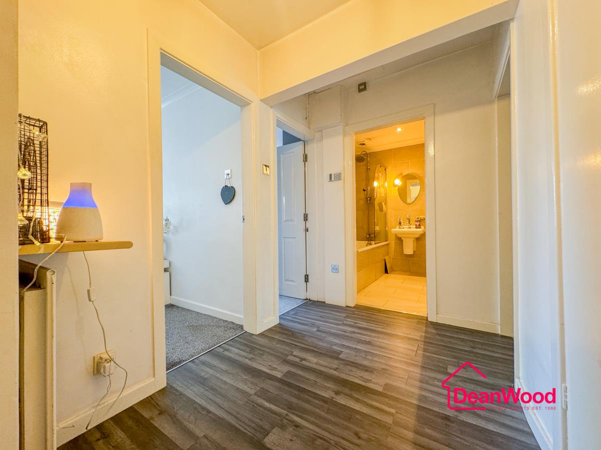 4 Carlton Grove, Queens Drive West, Ramsey, Isle Of Man. - Photo 3 of 12