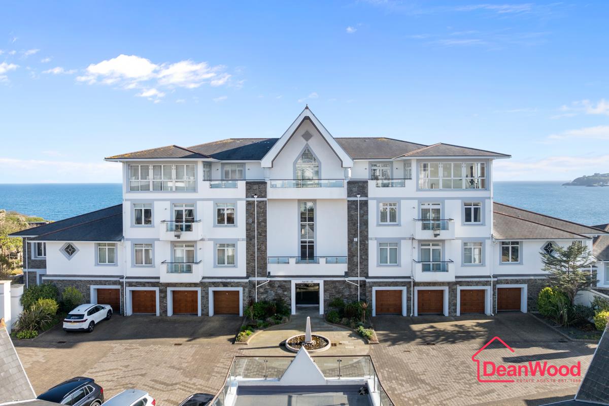 Penthouse, Majestic Apartments, King Edward Road, Onchan. - Photo 2 of 57